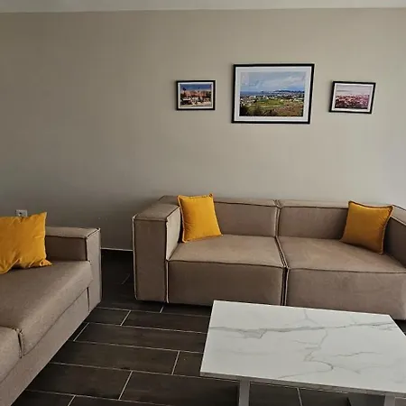 Sandy Vibes アパートホテル ドゥラス