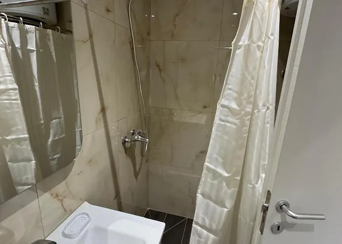 Sandy Vibes Hotel apartamentowy Durrës