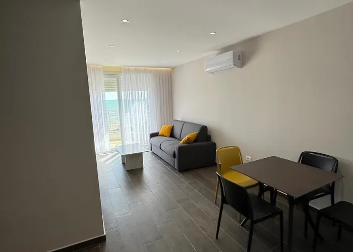 Sandy Vibes Hotel apartamentowy Durrës